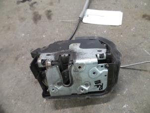 Used Door lock mechanism 2-door, right BMW 3 serie Compact (E46/5) 320td 16V Price on request offered by Autodemontage Joko B.V.