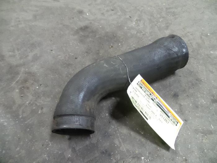 Gebrauchte Intercooler Schlauch BMW 3 serie Compact (E46/5) 320td 16V Preis auf Anfrage angeboten von Autodemontage Joko B.V.