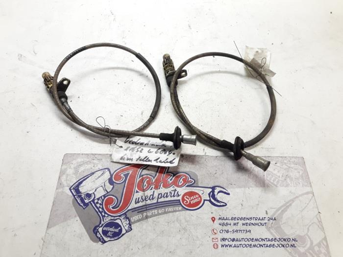 Speedometer cable from a Opel Vectra A (86/87) 1.6 i Ecotec 1995