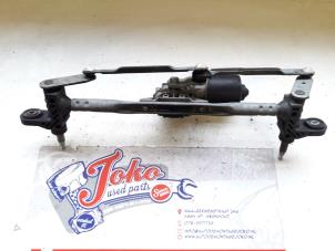 Used Wiper mechanism Fiat 500 (312) 1.2 69 Price on request offered by Autodemontage Joko B.V.
