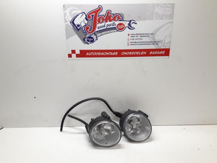 Używane Halogen prawy Renault Laguna I Grandtour (K56) 1.6 16V Cena na żądanie oferowane przez Autodemontage Joko B.V.