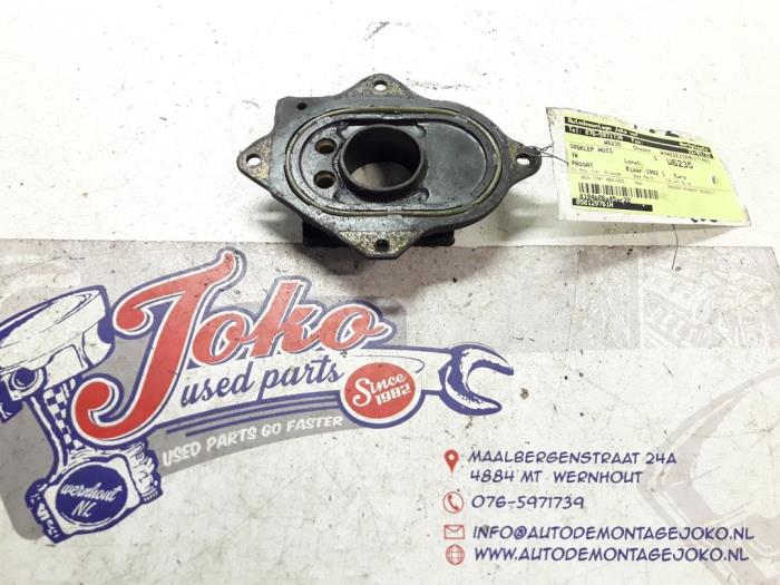 Usagé Boitier papillon Volkswagen Passat Variant (35I) 1.8 i CL,GL,GT Prix sur demande proposé par Autodemontage Joko B.V.