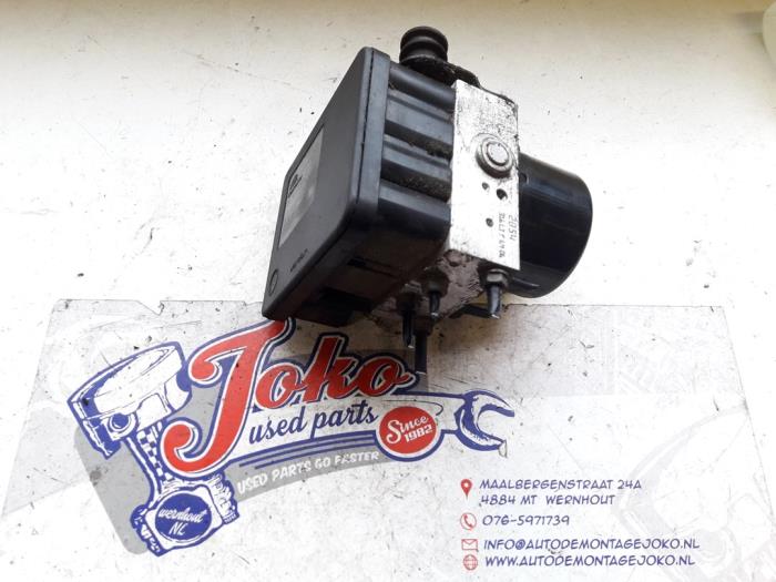 Used ABS pump Volkswagen Golf V (1K1) 2.0 TDI 16V Price on request offered by Autodemontage Joko B.V.