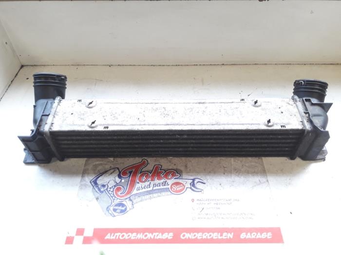 Usados Intercooler BMW 1 serie (E87/87N) 118d 16V Precio de solicitud ofrecido por Autodemontage Joko B.V.