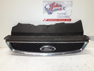 Used Grille Ford Focus 2 1.6 16V Price on request offered by Autodemontage Joko B.V.