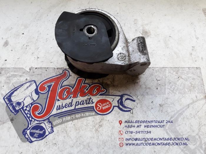 Used Engine mount Mitsubishi Space Star (DG) 1.8 16V GDI Price on request offered by Autodemontage Joko B.V.