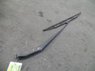 Used Front wiper arm Mitsubishi Pajero Hardtop (V6/7) 3.2 DI-D 16V Long Price on request offered by Autodemontage Joko B.V.
