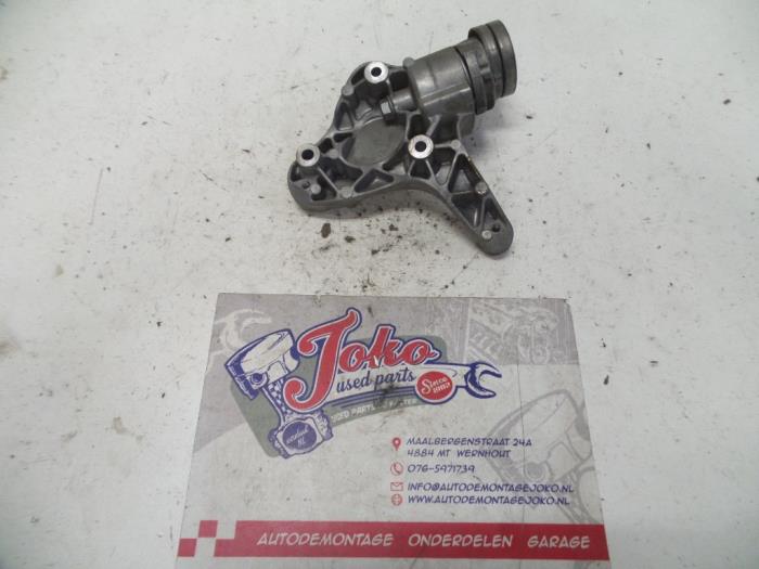 Air conditioning bracket from a Seat Leon (1P1) 1.4 TSI 16V 2010