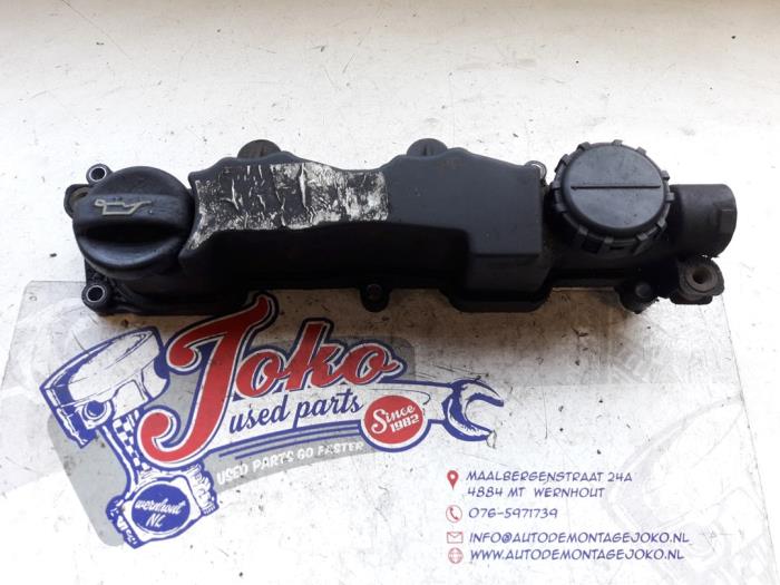 Usagé Couvercle soupapes Ford Focus C-Max 1.6 TDCi 16V Prix sur demande proposé par Autodemontage Joko B.V.
