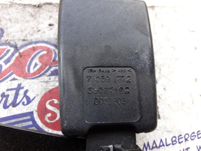 Rear seatbelt buckle, right from a BMW 5 serie (E60) 530i 24V 2003