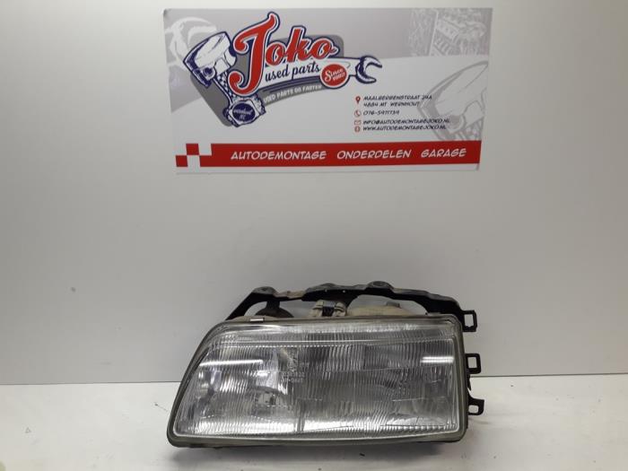 Używane Reflektor lewy Honda Civic CRX (ED/EE) 1.6i 16V Cena na żądanie oferowane przez Autodemontage Joko B.V.