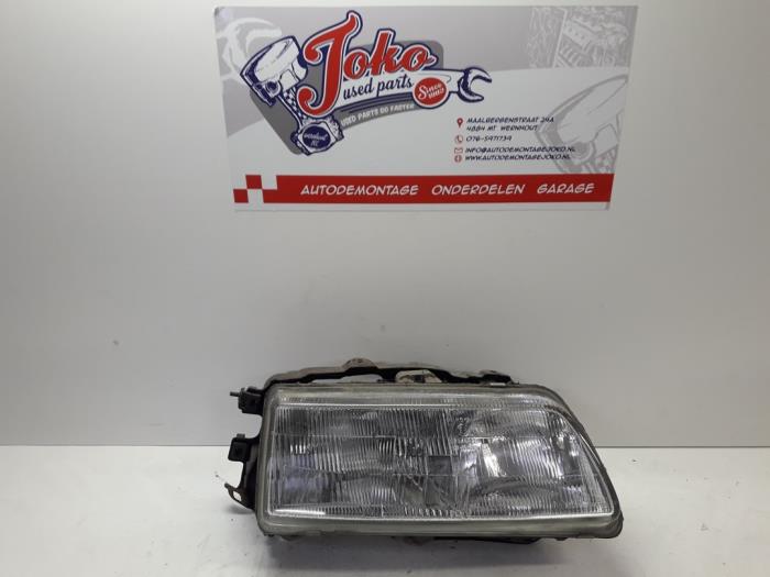 Używane Reflektor prawy Honda Civic CRX (ED/EE) 1.6i 16V Cena na żądanie oferowane przez Autodemontage Joko B.V.