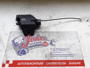 Used Tailgate lock mechanism BMW 5 serie (E60) 530i 24V Price on request offered by Autodemontage Joko B.V.