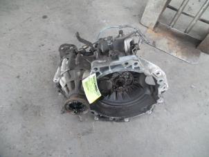 Used Gearbox Volkswagen Caddy II (9K9A) 1.9 SDI Price on request offered by Autodemontage Joko B.V.