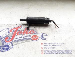Used Headlight washer pump Volkswagen Scirocco (137/13AD) 1.4 TSI 160 16V Price on request offered by Autodemontage Joko B.V.