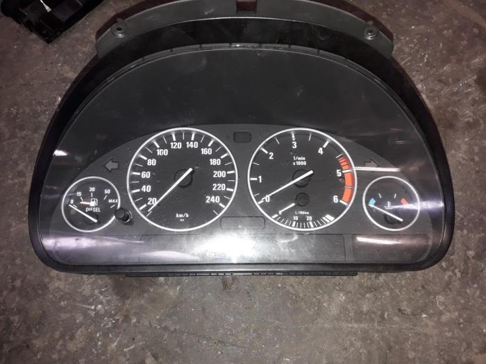 Instrument panel BMW 5 serie 520d 16V 62116914914