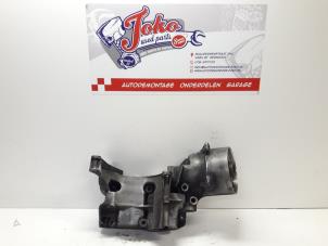 Used Oil filter housing BMW 5 serie (E60) 530i 24V Price on request offered by Autodemontage Joko B.V.