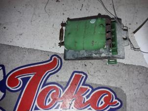 Used Heater resistor Ford Galaxy (WGR) 2.0 CL,GLX SEFI Price on request offered by Autodemontage Joko B.V.