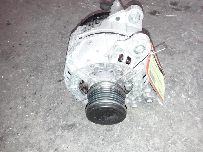 Used Dynamo Volkswagen Golf IV (1J1) 1.9 TDI 110 Price on request offered by Autodemontage Joko B.V.