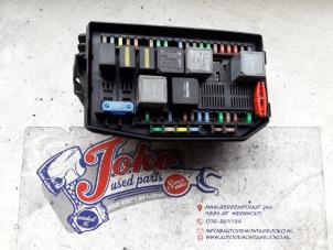 Usagé Boîte à fusibles Jaguar X-type 2.0 D 16V Prix sur demande proposé par Autodemontage Joko B.V.