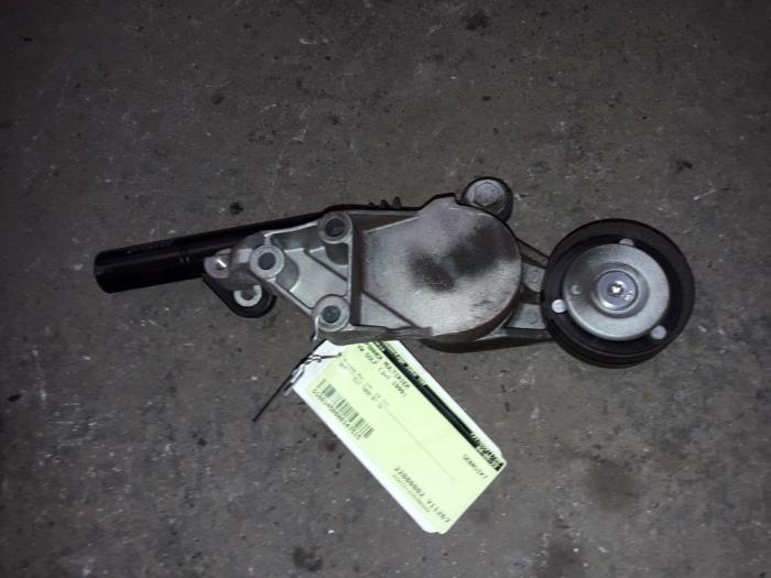 Usados Tensor correa múltiple Volkswagen Golf IV (1J1) 1.9 TDI 110 Precio de solicitud ofrecido por Autodemontage Joko B.V.