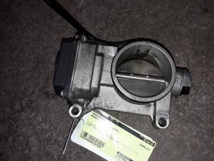 Used Throttle body Renault Clio II (BB/CB) 1.6 16V Price on request offered by Autodemontage Joko B.V.