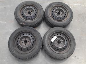 Used Set of wheels + tyres Toyota Yaris (P1) 1.0 16V VVT-i Price on request offered by Autodemontage Joko B.V.