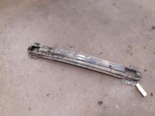 Used Front bumper frame Kia Cee'd (EDB5) 1.6 CRDi 16V Price on request offered by Autodemontage Joko B.V.