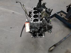 Used Engine crankcase Kia Cee'd (EDB5) 1.6 CRDi 16V Price on request offered by Autodemontage Joko B.V.