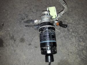 Used Fuel filter housing Kia Cee'd (EDB5) 1.6 CRDi 16V Price on request offered by Autodemontage Joko B.V.