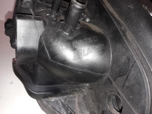 Ansaugbrugge van een Volkswagen Polo IV (9N1/2/3) 1.2 12V 2007