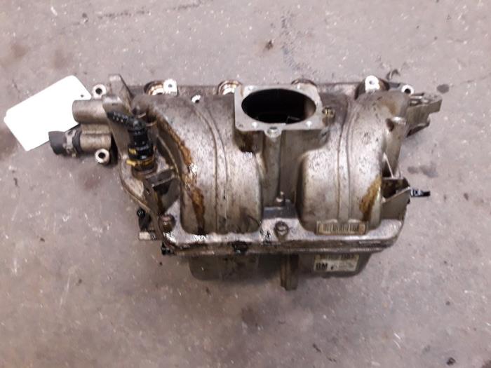 Intake manifold from a Opel Astra H GTC (L08) 1.8 16V 2006