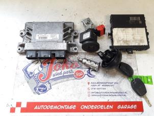Used Set of cylinder locks (complete) Renault Twingo II (CN) 1.2 16V Price on request offered by Autodemontage Joko B.V.