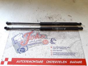 Used Rear gas strut, left Fiat Punto III (199) 1.4 Natural Power Price on request offered by Autodemontage Joko B.V.