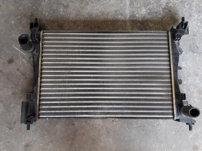 Usagé Radiateur Fiat Punto III (199) 1.4 Natural Power Prix sur demande proposé par Autodemontage Joko B.V.