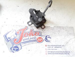 Used Bonnet lock mechanism Fiat Punto III (199) 1.4 Natural Power Price on request offered by Autodemontage Joko B.V.