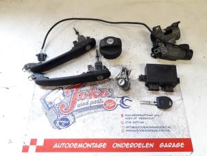 Used Set of cylinder locks (complete) Volkswagen Polo III (6N1) 1.9 D Price on request offered by Autodemontage Joko B.V.
