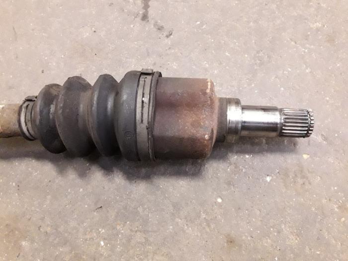 Front drive shaft, left from a Ford Fiesta 5 (JD/JH) 1.25 16V 2004