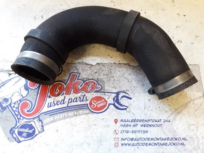 Intercooler hose from a Toyota Hilux VI 2.4 D 16V 4WD 2017