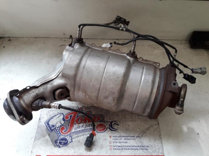 Used Particulate filter Toyota Hilux V/VI 2.4 D 16V 4WD Price on request offered by Autodemontage Joko B.V.
