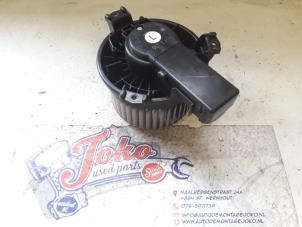 Used Heating and ventilation fan motor Toyota Hilux VI 2.4 D 16V 4WD Price on request offered by Autodemontage Joko B.V.
