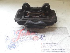 Used Front brake calliper, left Toyota Hilux VI 2.4 D 16V 4WD Price on request offered by Autodemontage Joko B.V.