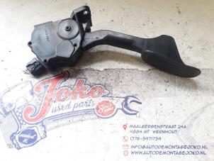 Used Accelerator pedal Toyota Hilux VI 2.4 D 16V 4WD Price on request offered by Autodemontage Joko B.V.