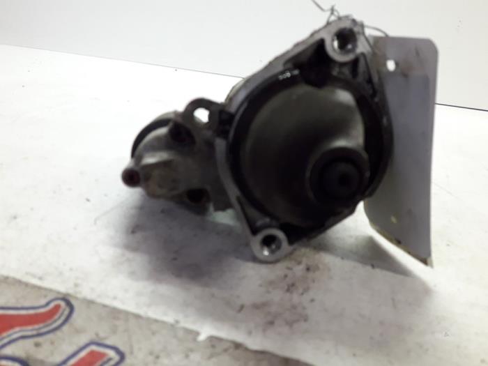 Starter from a BMW 3 serie (E46/4) 316i 2002