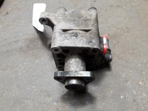 Used Power steering pump BMW 3 serie (E46/4) 316i Price on request offered by Autodemontage Joko B.V.