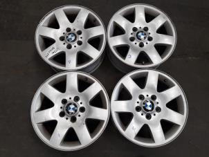 Used Set of wheels BMW 3 serie (E46/4) 316i Price on request offered by Autodemontage Joko B.V.