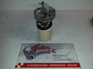 Usados Bomba eléctrica de combustible Volkswagen Golf IV Variant (1J5) 1.6 16V Precio de solicitud ofrecido por Autodemontage Joko B.V.