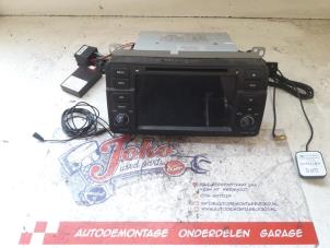 Used Radio CD player BMW 3 serie Compact (E46/5) 325ti 24V Price on request offered by Autodemontage Joko B.V.