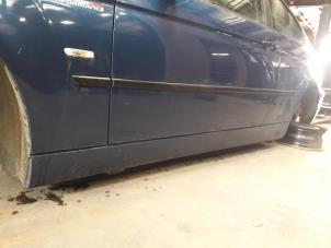 Used Sill, left BMW 3 serie Compact (E46/5) 325ti 24V Price on request offered by Autodemontage Joko B.V.