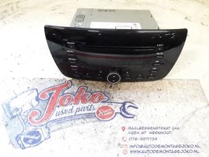 Used Radio CD player Fiat Doblo Cargo (263) 1.3 MJ 16V DPF Euro 5 Price on request offered by Autodemontage Joko B.V.